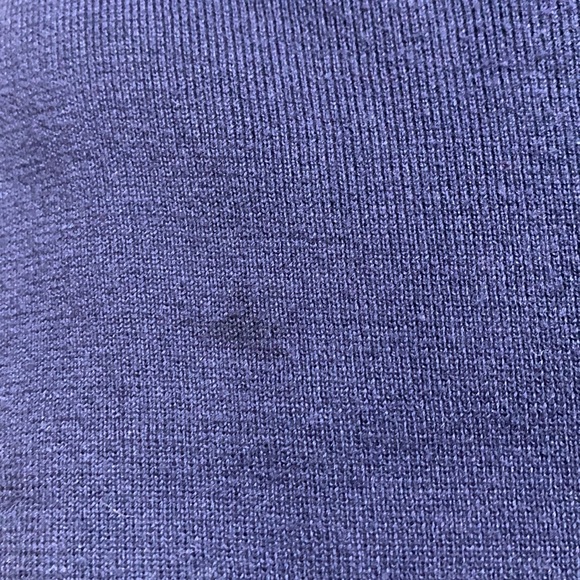 Lacoste Sweater - Picture 4 of 6